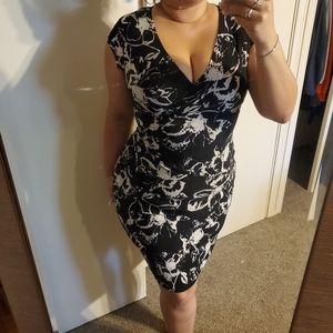 Jones & New York Size 14 Stretch Material Dress